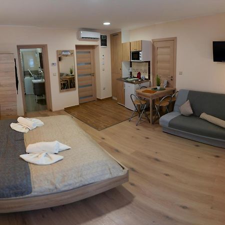 Holiday Apartmanhaz Gyula Eksteriør billede